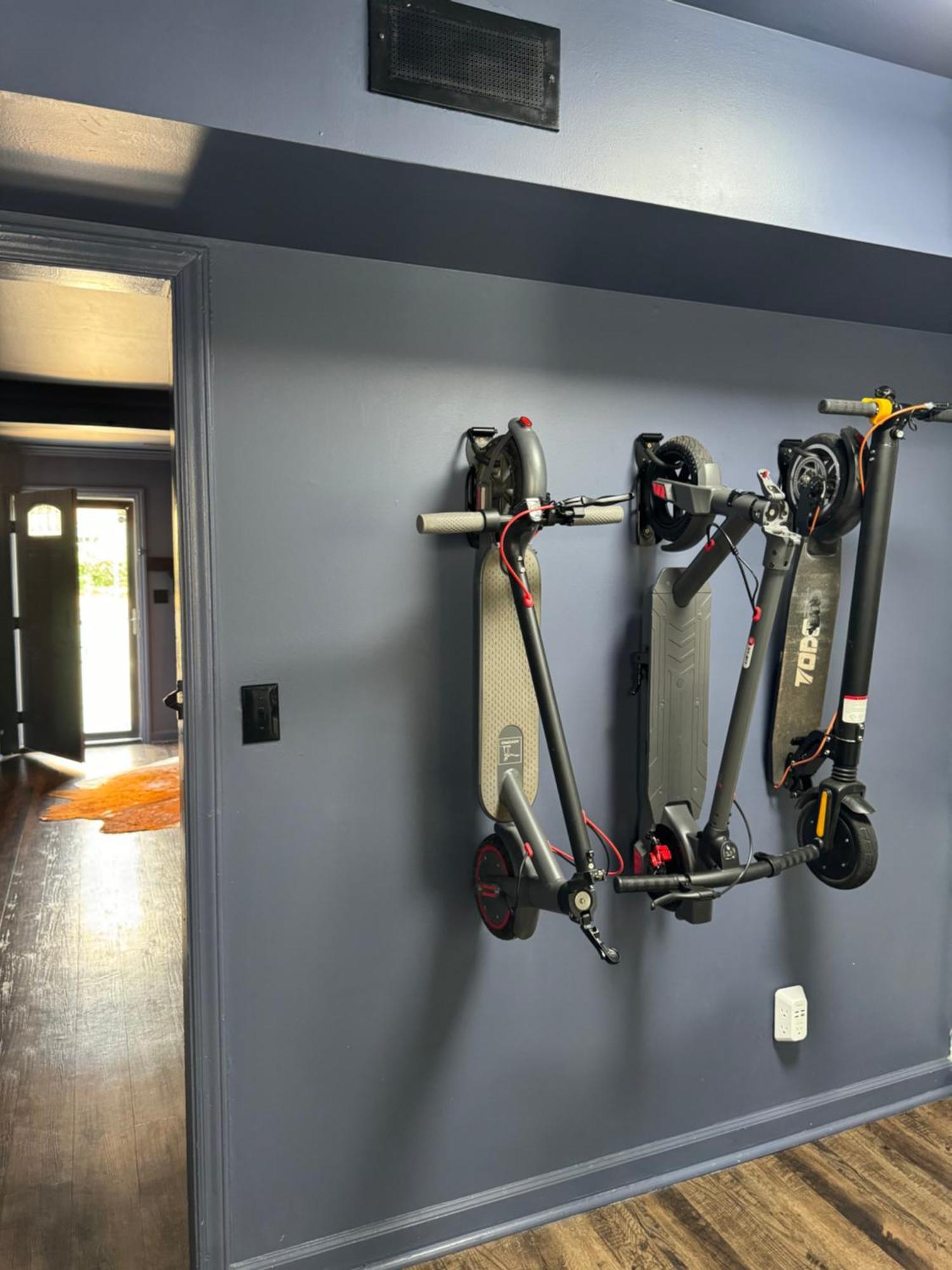 Js Place 4 Scooters Included ชาร์ล็อต ภายนอก รูปภาพ